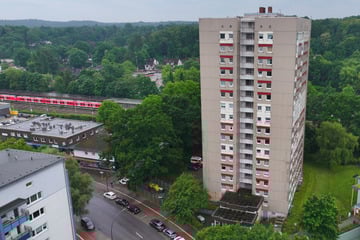 Familienstreit endet tödlich: Mann stirbt nach Sturz aus Hochhaus