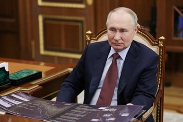 Putin praises US-Russia talks as "first step" to restoring ties with Washington