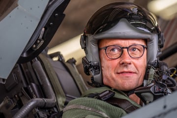 Friedrich "Top Gun" Merz: Das kostet der Eurofighter-Flug den Steuerzahler