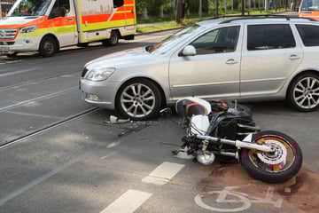 Autofahrerin übersieht Motorrad im Leipziger Süden: Biker verletzt