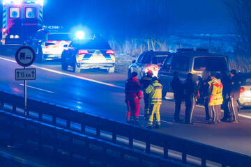 Polizei jagt besoffene Ladendiebe auf A9 - die haben nicht nur im Rasthof geklaut