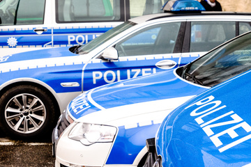 Nach räuberischer Erpressung in Zwickauer Drogerie: Polizei sucht mit Foto nach Täter