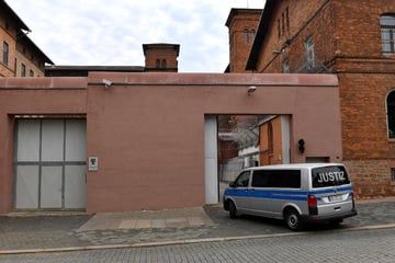 Nach tödlicher Bluttat in Halle: Tatverdächtige hinter Gittern