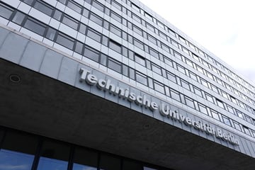 Berlin: Mann bedroht Frau auf Uni-Toilette: Rund 150 Studenten protestieren gegen Festnahme