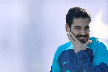 Taschen auf, Mund zu: Gündogan und Co. kassieren "Schweigegeld"!