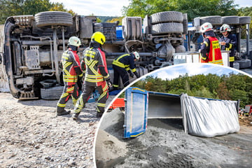 Steinmehl-Truck umgekippt: Fahrer bei Arbeitsunfall schwer verletzt