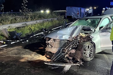 Unfall A2: Tragödie auf A2: Mann (†30) stirbt bei heftigem Unfall, drei Menschen im Krankenhaus