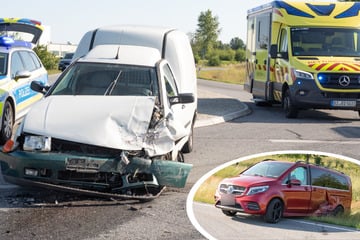 Mercedes-Fahrer übersieht VW Caddy: Zwei Verletzte bei Zusammenstoß