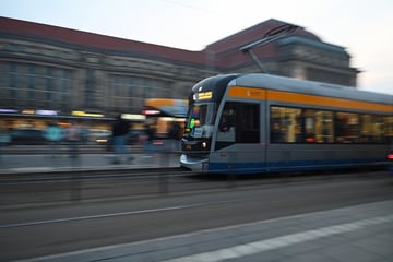 Leipzig: Tram entgleist im Leipziger Nordosten: Verkehr mehrere Stunden eingeschränkt