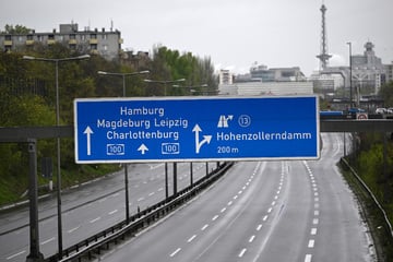 Nächtliche Sperrungen auf der A100 und A113: Tunnel Britz und Dreieck Neukölln betroffen