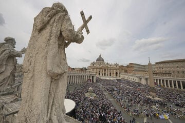 Köln: Audienz mit Papst steht an: Tausende Christen pilgern von Köln nach Rom