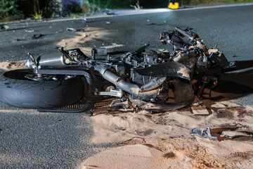Köln-Porz: Riskante Motorradfahrt endet für 26-Jährigen im Krankenhaus