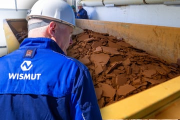 Seit 36 Jahren tobt sie im alten Uran-Bergwerk Königstein: Die Wismut-Schlacht gegen Schwefel & Schlamm