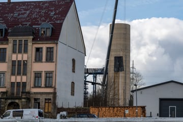 Chemnitz: Chemnitz: Darum dauert der Abriss der Esse noch bis mindestens Mai
