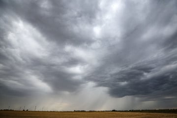 Unwettergefahr in NRW: Jetzt drohen Sturm, Regen und Hagel