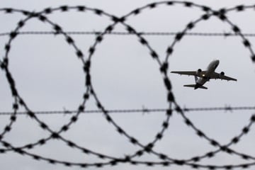 Sammelabschiebung von afghanischen Straftätern: Fünf Männer aus Hessen mit im Flugzeug