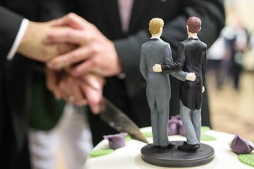 Berlin: Pfarrerin "verheiratete" vier Männer: Kirche "entsetzt über den Hass"