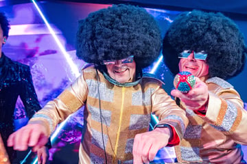 Dresden: 3. Super Disco Festival: "Disco Dice" im Anflug aufs Parkhotel