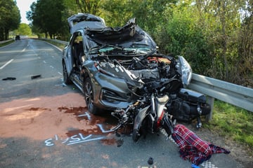 War es ein Fahrfehler? Motorradfahrer stirbt nach Horror-Unfall