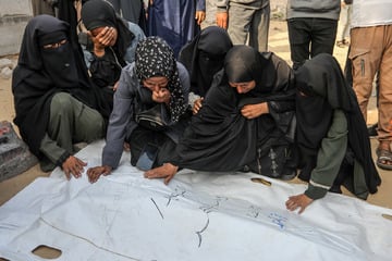 Nahost-Konflikt: Hamas übergibt Leiche - angeblich 2014 verschleppter Soldat