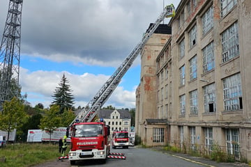 Chemnitz: Feuerwehreinsatz in Chemnitz: Brandstiftung in alten Wanderer-Werken