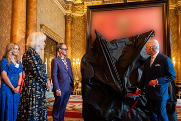 König Charles enthüllt neues Porträt - und erntet heftige Kritik: "Ziemlich verstörend"