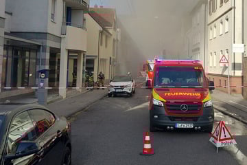 Stuttgart: Rauchschwaden über Stuttgart-Botnang, Feuerwehr schlägt Alarm