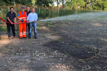 Stadtwerke retten neu gepflanzten Wald in Erfurt vor dem Vertrocknen