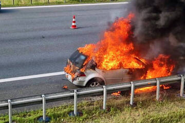 Unfall A: VW auf A10 abgefackelt: Stau bei Michendorf
