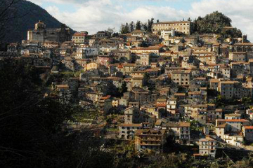 Italienische Stadt bietet Häuser für einen Euro an: Warum sie trotzdem keiner kaufen will