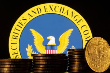 False tweet from US regulator briefly sends bitcoin soaring
