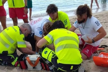 Bewusstlos im Wasser: Deutsche Mallorca-Urlauberin beinahe ertrunken