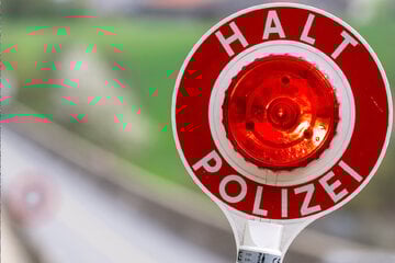 Getuntes E-Bike gestoppt: Polizei entdeckt noch mehr beim Fahrer