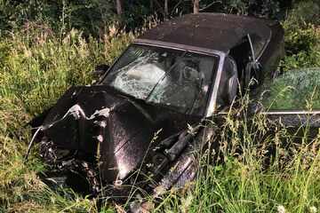 Schrecklicher A4-Unfall: Auto überschlägt sich mehrfach, Fahrer schwerst verletzt