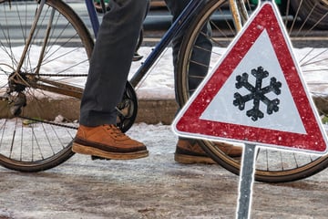 Vorsicht, Rutschgefahr! Mehrere Radfahrer stürzten auf Dresdens glatten Straßen