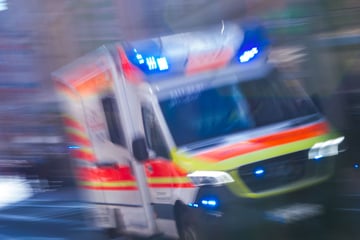 Sanitäter will bewusstlosem Mann helfen, da beißt der plötzlich zu