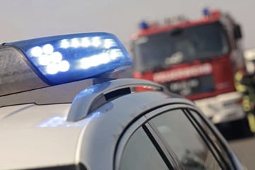 Unfall A4: Lkw-Fahrer wechselt Fahrspur: Danach ist die A4 in Richtung Frankfurt stundenlang gesperrt