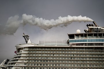 Kreuzfahrt-Passagiere freuen sich auf die Bahamas, kommen jedoch ganz woanders an