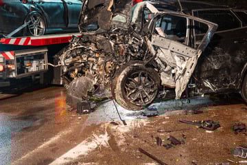 Horror-Unfall in der Oberpfalz: Zwei Männer sterben bei Frontalzusammenstoß