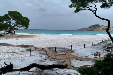Wetterkapriolen auf Mallorca: Erst Hagelmassen, dann fegt "Blas" über die Insel hinweg