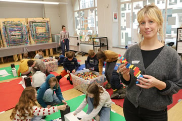 Dresden: Platte Ferienidee! Kinder bauen sich Hochhäuser aus Legosteinen
