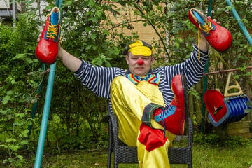 Chemnitz: Clown Fridolin hat seine Schuhe wieder