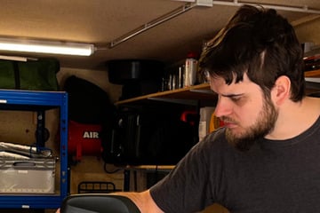 Lukas (27) hat Ausbildung und Studium, muss aber von Bürgergeld leben