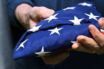 Hartschalenkoffer des US-Militärs kurz vor Trauerfeier gestohlen: Kannte Dieb den Inhalt?