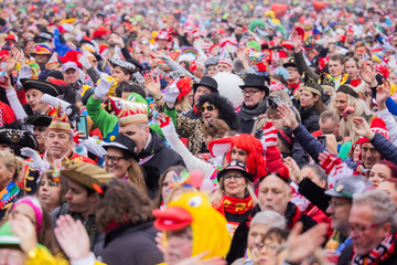 Zur Freude tausender Jecken: Düsseldorf plant Karnevalsstart ohne Corona-Auflagen!