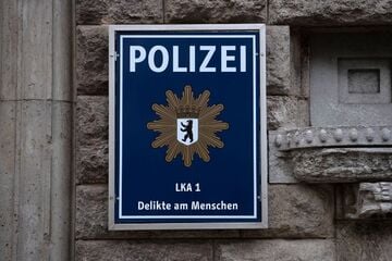 Berlin: Verdacht auf Vergewaltigung an Berliner Schule: Lehrerin zeigt sich selbst an