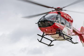 Junge (13) schwer verletzt: Auto schleudert ihn auf die Straße