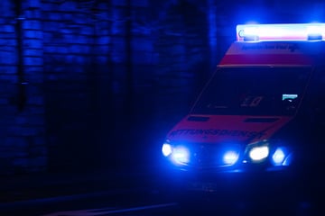 Tragischer Unfall auf B292: Beifahrer (†25) stirbt noch vor Ort, drei Männer schwer verletzt