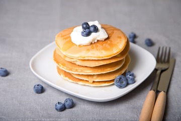 Rezept für fluffige, amerikanische Pancakes ohne Ei