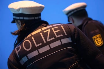 Eltern verschwinden mit verletztem Baby aus Klinik: Polizei startet große Suche